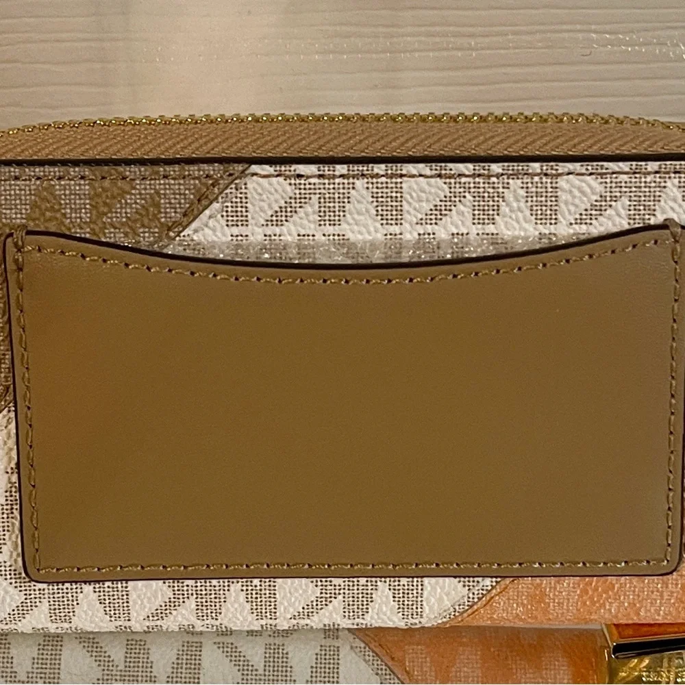 Michael Kors Women's Tri-Panel Peach Signature Wallet